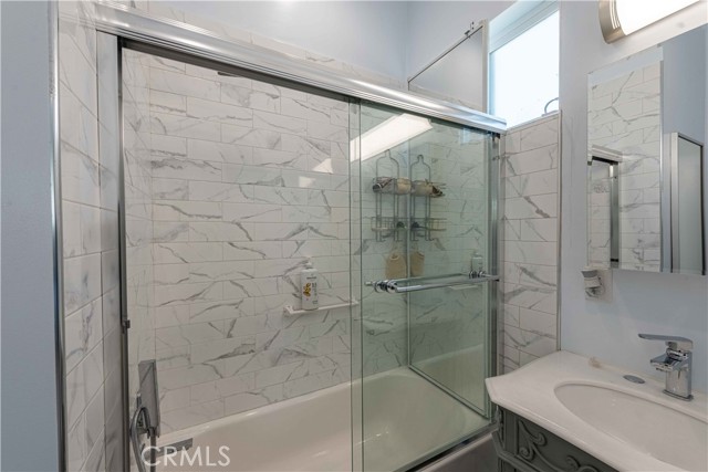 Detail Gallery Image 15 of 27 For 5414 Lake Crest Dr #B,  Agoura Hills,  CA 91301 - 2 Beds | 2 Baths