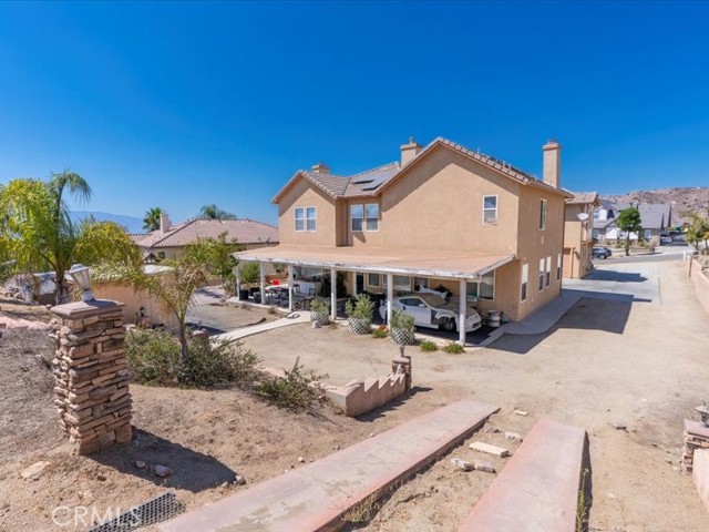 190 Cross Rail Lane, Norco CA: https://media.crmls.org/medias/0e5d06be-52b5-4cbd-9012-114e814f98be.jpg