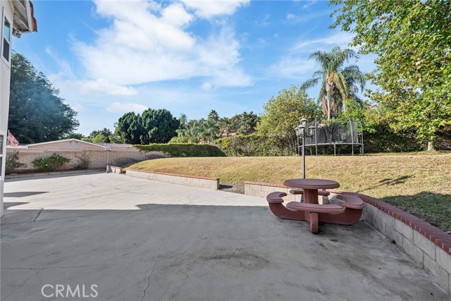 2445 N Santiago Boulevard, Orange CA: https://media.crmls.org/medias/0e5d3ab1-455e-41e5-b27e-dc72e51fd68b.jpg