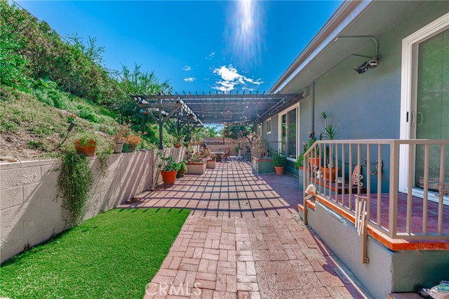 5545 Tuxedo Terrace, Los Angeles, CA, 90068 5545 Tuxedo Terrace, Los Angeles, CA, 90068