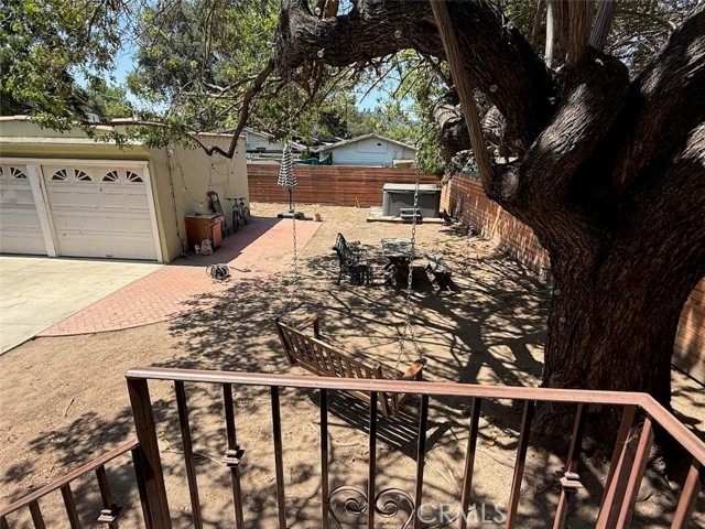 Detail Gallery Image 20 of 30 For 881 Winona Ave, Pasadena,  CA 91103 - 4 Beds | 3 Baths
