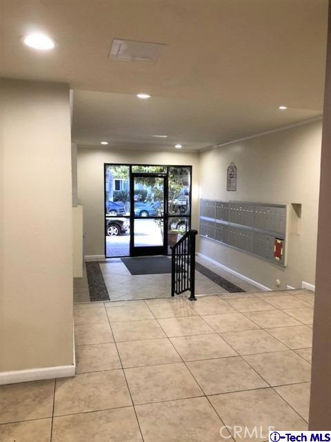 5414 Newcastle Avenue, Encino, California 91316, 1 Bedroom Bedrooms, ,1 BathroomBathrooms,Condominium,For Sale,Newcastle,320004764