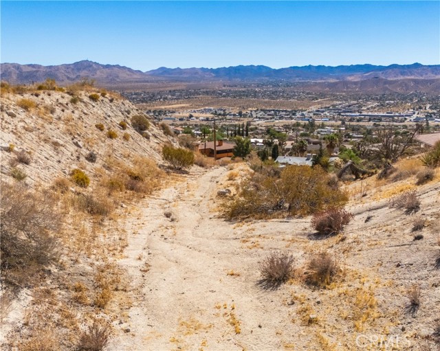 Detail Gallery Image 9 of 24 For 57413 Buena Suerte Road, Yucca Valley,  CA 92284 - – Beds | – Baths