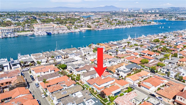 217 Via Nice, Newport Beach, CA 92663