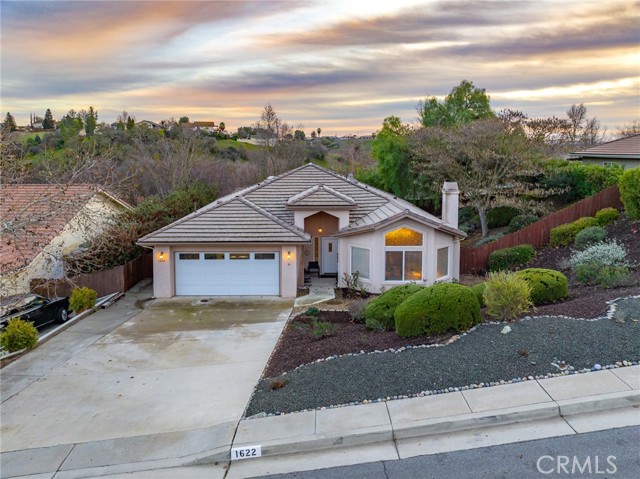1622 Via Rosa, Paso Robles, CA, 93446 1622 Via Rosa, Paso Robles, CA, 93446