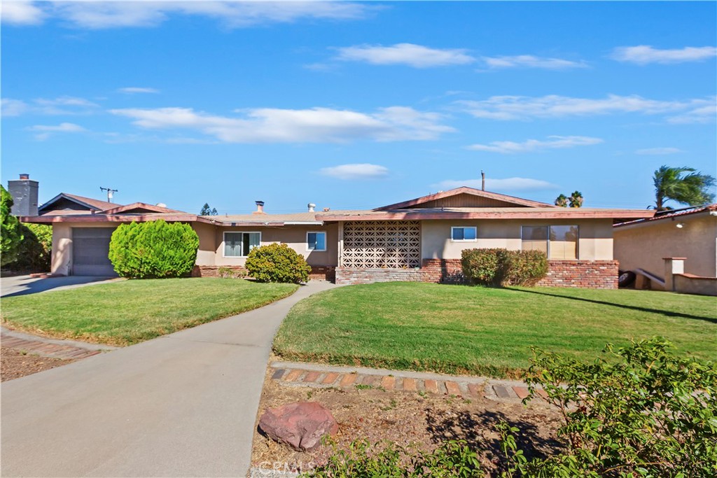 19416 Cheshire Street