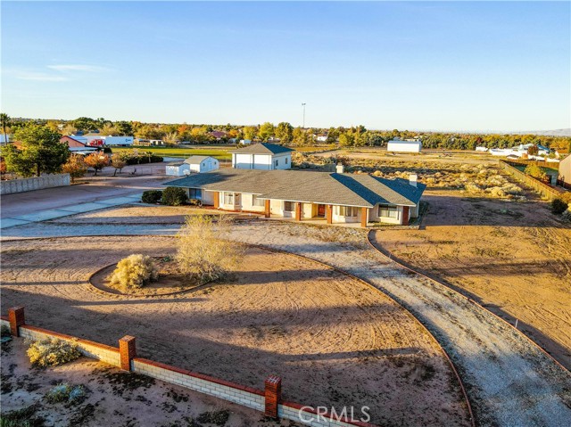 Detail Gallery Image 2 of 35 For 14032 Tioga St, Oak Hills,  CA 92344 - 4 Beds | 3 Baths