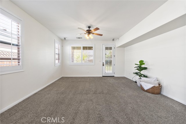 Detail Gallery Image 2 of 33 For 420 Hollyhill, Bakersfield,  CA 93312 - 3 Beds | 2 Baths