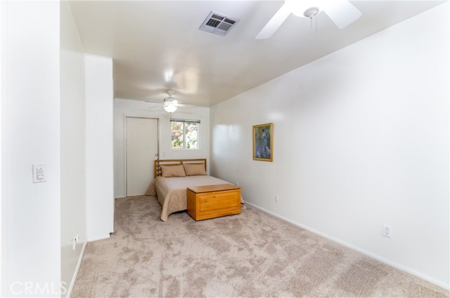 4899 Glenwood Drive, Riverside CA: https://media.crmls.org/medias/0e61e260-b792-4087-b05a-bed3ef089014.jpg
