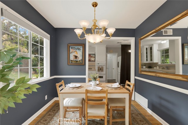 Detail Gallery Image 3 of 35 For 8520 Springford Dr, Sun Valley,  CA 91352 - 3 Beds | 2 Baths