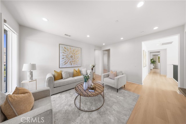 Detail Gallery Image 30 of 48 For 12000 Mirabel, Porter Ranch,  CA 91326 - 5 Beds | 4/1 Baths