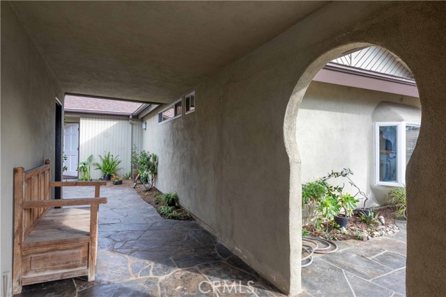 Detail Gallery Image 9 of 48 For 22042 Catalina Cir, Huntington Beach,  CA 92646 - 4 Beds | 2 Baths