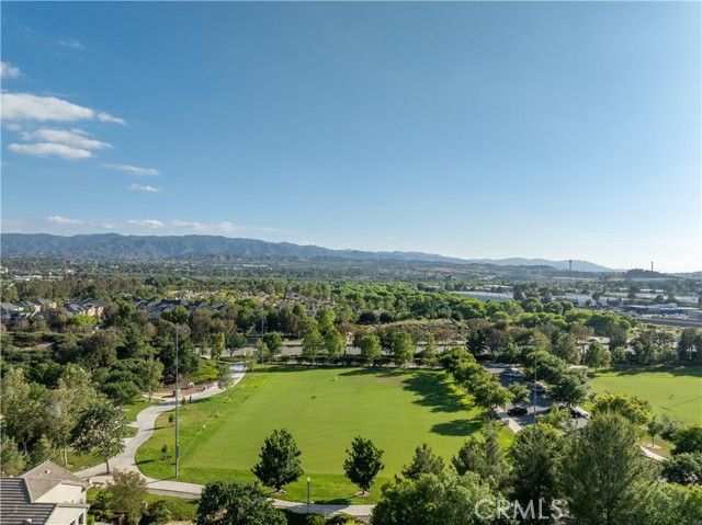 27339 Brighton Lane, Valencia CA: https://media.crmls.org/medias/0e63fb38-aadb-4880-8cc6-5194a7feb505.jpg