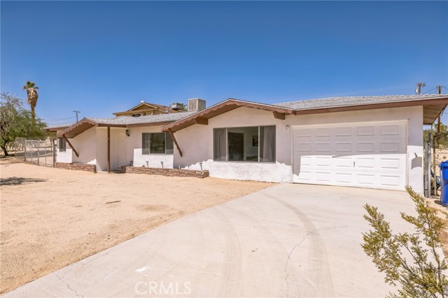 Detail Gallery Image 2 of 28 For 73398 Sunnyvale Dr, Twentynine Palms,  CA 92277 - 2 Beds | 1 Baths