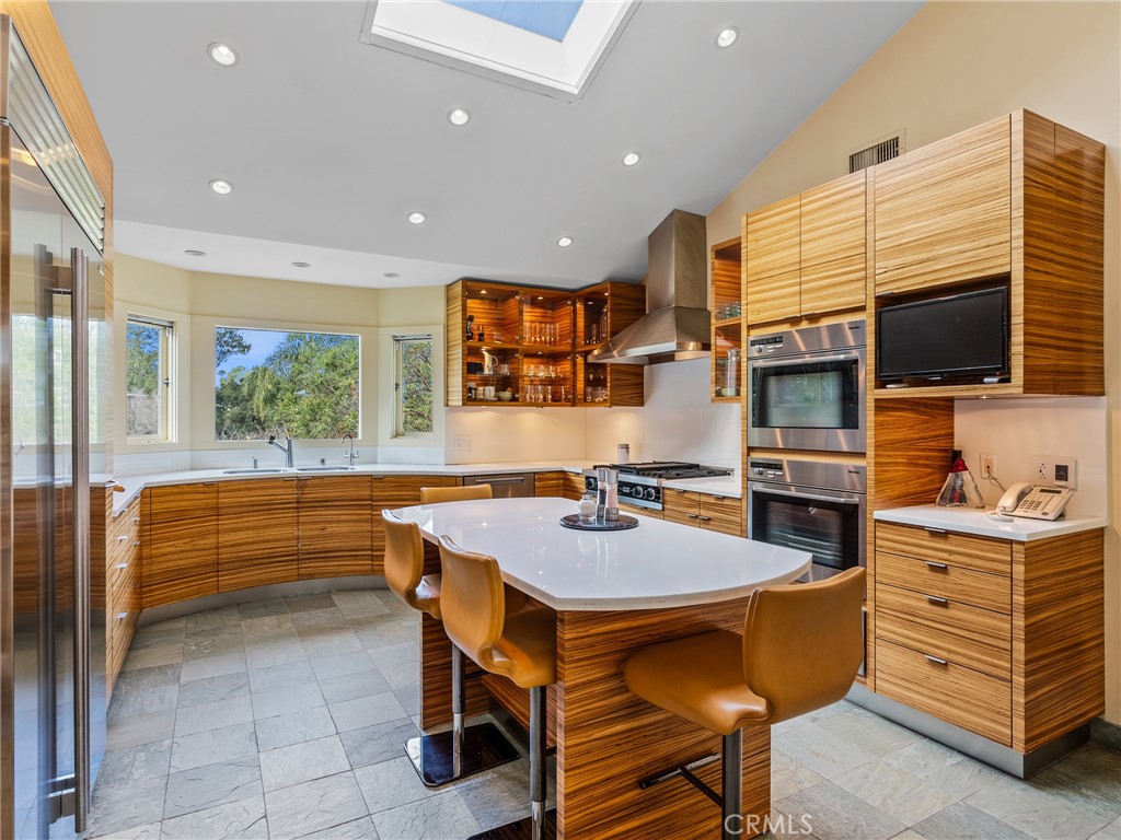 3818 Hollyline AvenueSherman Oaks img 1