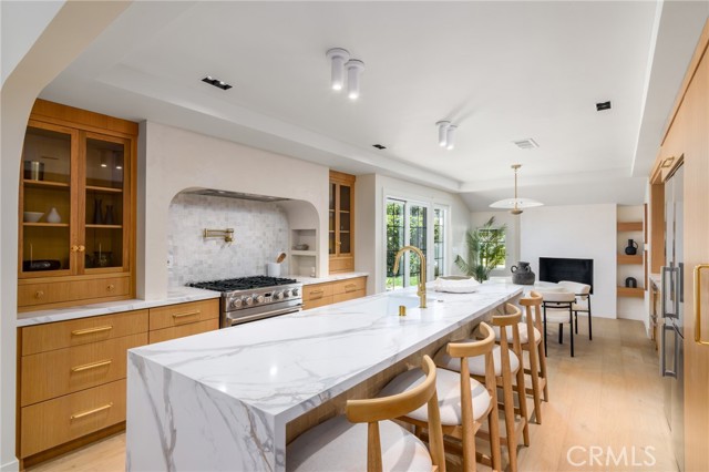 Detail Gallery Image 1 of 40 For 1206 Blue Gum Ln, Newport Beach,  CA 92660 - 3 Beds | 3/1 Baths