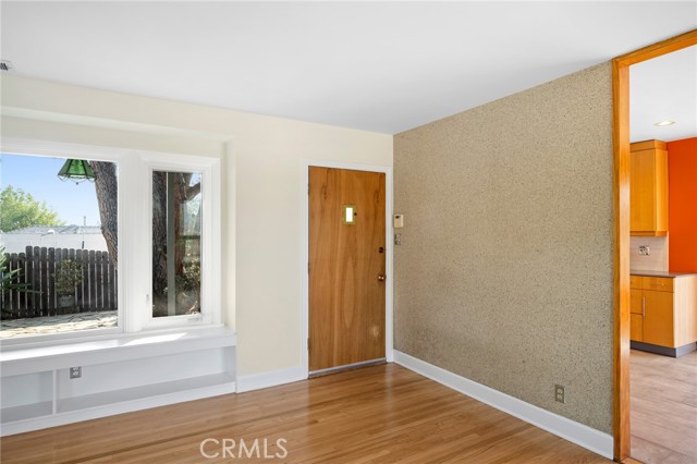 Detail Gallery Image 3 of 31 For 2497 Niagara Way, Eagle Rock,  CA 90041 - 3 Beds | 1 Baths