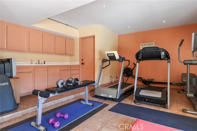 5257 Radford Avenue, Valley Village CA: https://media.crmls.org/medias/0e65abb5-d607-4b86-964e-07e251f1c6ca.jpg
