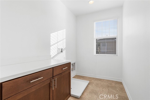 Detail Gallery Image 27 of 35 For 22756 Meyler St, Torrance,  CA 90502 - 5 Beds | 3 Baths