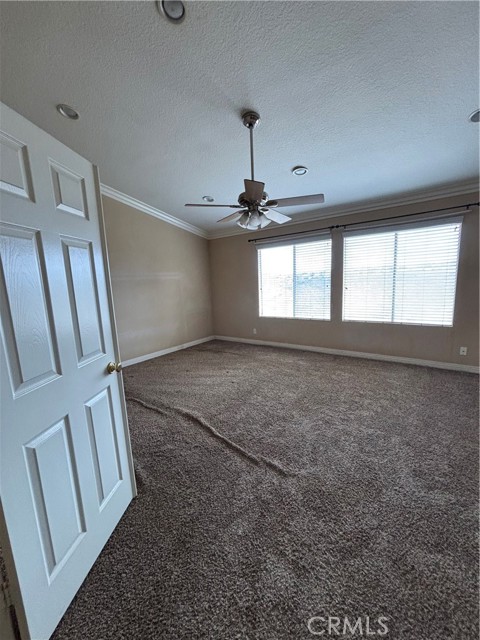 17092 Whispering Brook Way, Riverside CA: https://media.crmls.org/medias/0e67ad40-e313-4167-8019-d6a0aa14f903.jpg