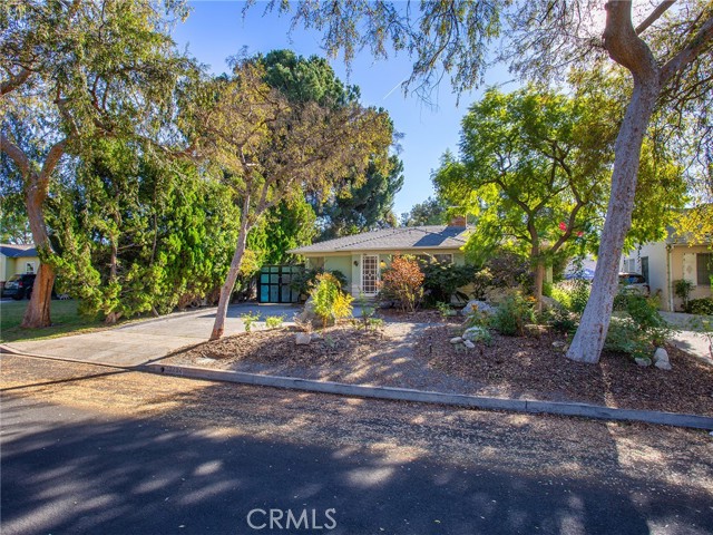 Detail Gallery Image 2 of 62 For 10404 Margate St, North Hollywood,  CA 91601 - 3 Beds | 2 Baths