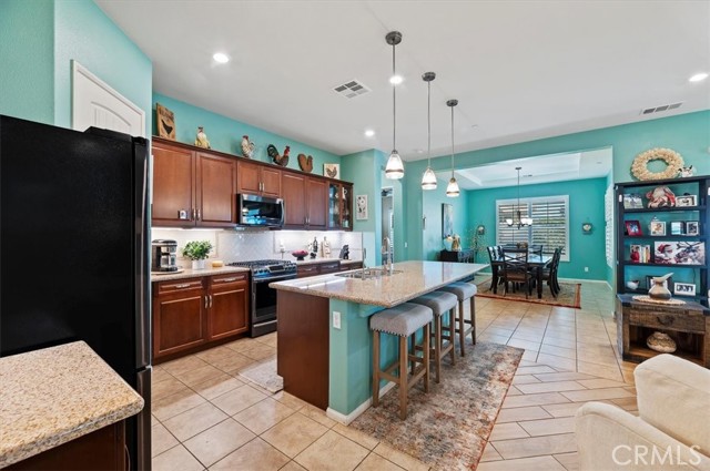 Detail Gallery Image 15 of 62 For 1394 via La Presa, Hemet,  CA 92545 - 2 Beds | 2 Baths