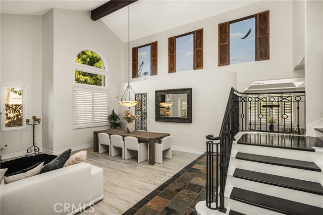 Detail Gallery Image 8 of 63 For 2281 Orchard Dr, Newport Beach,  CA 92660 - 3 Beds | 3 Baths