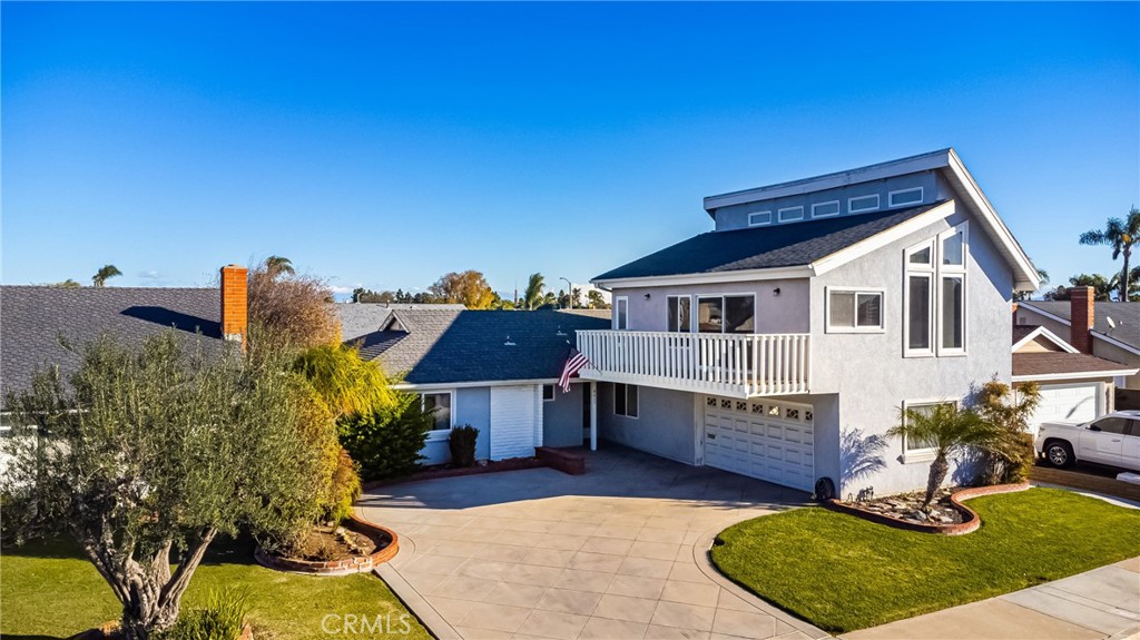 8611 Saint Augustine Drive, Huntington Beach, CA 92646