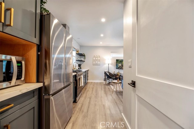 3751 Laurita Avenue, Pasadena CA: https://media.crmls.org/medias/0e689bd8-3514-4105-9e75-81d273df2bc8.jpg