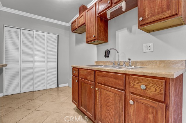 7836 Hanna Avenue, Canoga Park CA: https://media.crmls.org/medias/0e68fac7-f018-45a2-8bf4-c1dfec5f0655.jpg