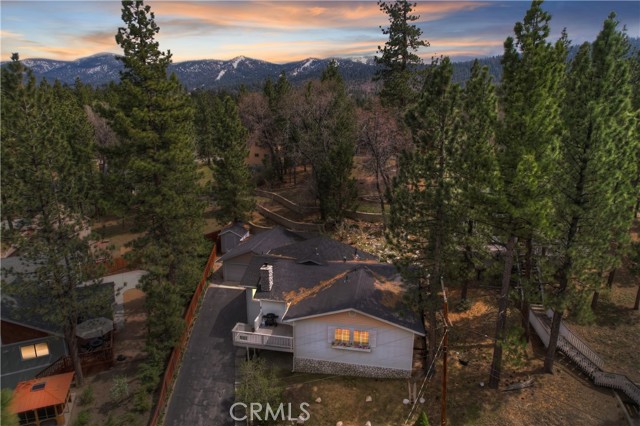 Detail Gallery Image 3 of 50 For 42377 Paramount Rd, Big Bear Lake,  CA 92315 - 4 Beds | 2 Baths