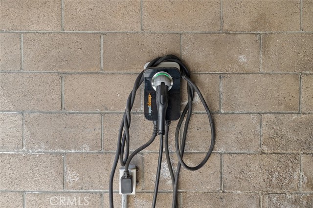 Image 26 of 41 For 1063 Colorado Boulevard