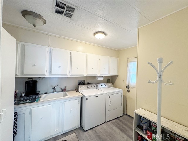 Detail Gallery Image 10 of 37 For 692 N Adele St #38,  Orange,  CA 92867 - 2 Beds | 2 Baths