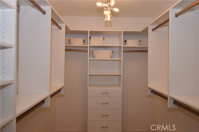 3 Bed Home for Sale in Encino, California