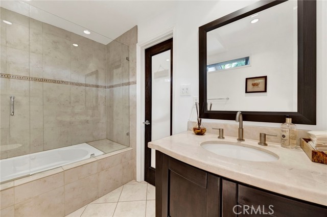 3398 Floyd, Los Angeles CA: https://media.crmls.org/medias/0e6b3546-5662-4345-b3fb-ba285509c6cc.jpg
