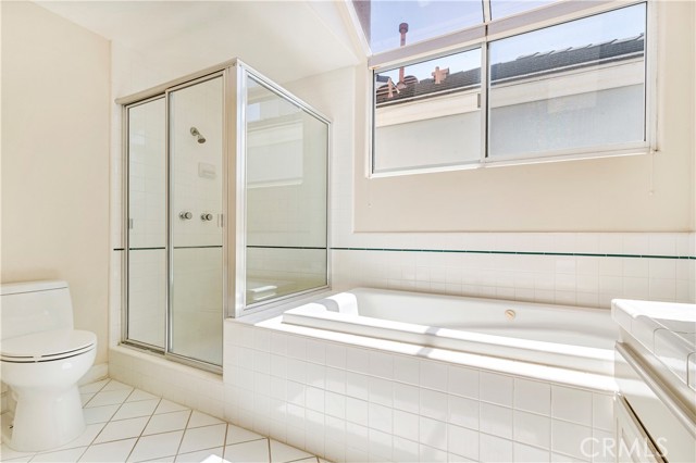 Detail Gallery Image 10 of 15 For 611 Begonia Ave #B,  Corona Del Mar,  CA 92625 - 2 Beds | 2 Baths