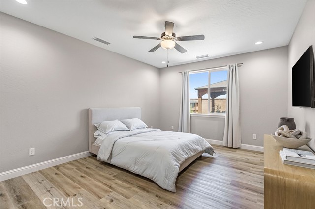 1206 Bristlecone Drive, Madera CA: https://media.crmls.org/medias/0e6bacda-7c85-4233-ba81-b2162494bb85.jpg