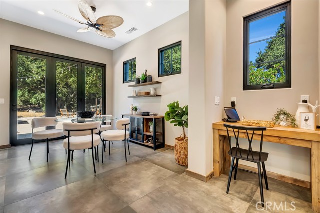 Detail Gallery Image 10 of 54 For 6451 Chesebro Rd, Agoura Hills,  CA 91301 - 6 Beds | 6/1 Baths