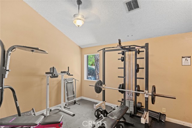 Detail Gallery Image 22 of 24 For 14133 Bayside Dr, Norwalk,  CA 90650 - 1 Beds | 1 Baths