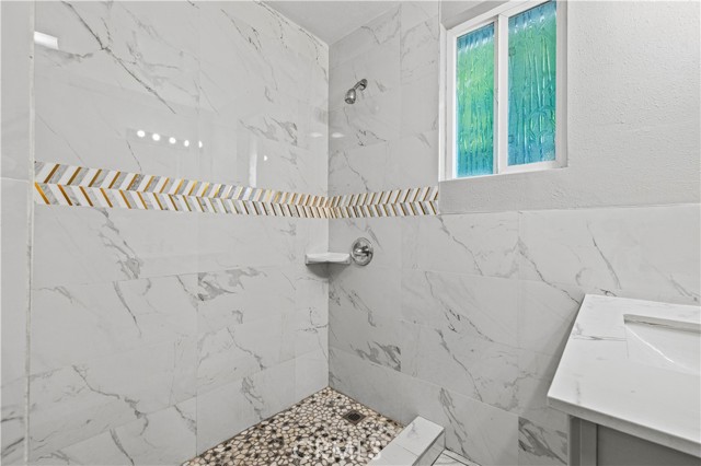 6225 Beard Street, Highland Park CA: https://media.crmls.org/medias/0e6ce3bb-8603-4ab2-bc71-d56ec1ca9653.jpg