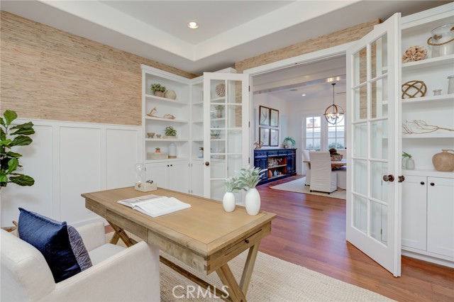 647 15th Street, Manhattan Beach, California 90266, 5 Bedrooms Bedrooms, ,4 BathroomsBathrooms,Residential,Sold,15th,SB21178358