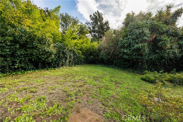 Detail Gallery Image 31 of 38 For 2072 Coldwater Canyon, Beverly Hills,  CA 90210 - 4 Beds | 4/1 Baths