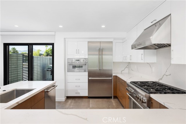 73534 Silver Moon Trail, Palm Desert CA: https://media.crmls.org/medias/0e6e52a9-1837-4286-a198-f1393086554e.jpg