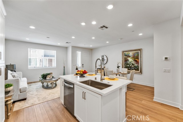 Detail Gallery Image 12 of 29 For 4230 S Hibiscus Paseo #91,  Ontario,  CA 91761 - 3 Beds | 2/1 Baths