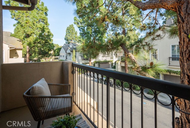 17 Auvergne, Newport Coast CA: https://media.crmls.org/medias/0e6ee5fa-5f31-45e4-9620-d12868152fcc.jpg