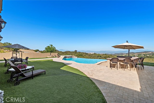 38150 Via Huerta, Murrieta CA: https://media.crmls.org/medias/0e6fb6f2-b2b2-40a3-a909-350cacfba644.jpg
