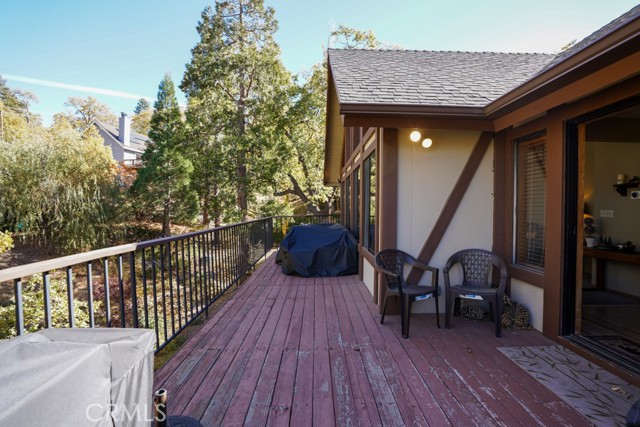 Detail Gallery Image 39 of 45 For 1054 Sandalwood Dr, Lake Arrowhead,  CA 92352 - 4 Beds | 4 Baths