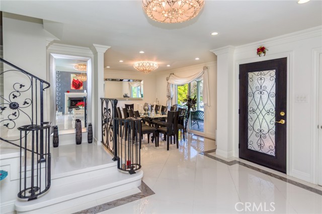 Detail Gallery Image 6 of 25 For 2109 Camino San Rafael, Glendale,  CA 91206 - 3 Beds | 3 Baths