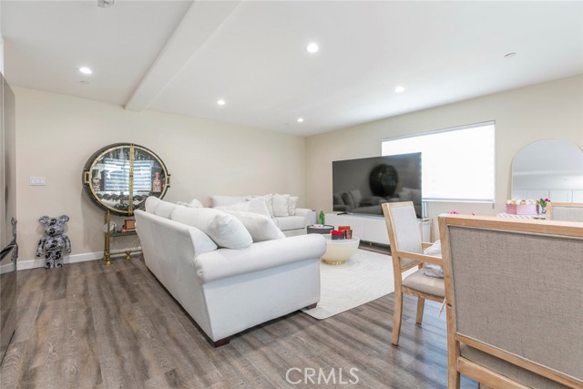 17465 Tuscan Drive, Granada Hills CA: https://media.crmls.org/medias/0e7156b8-f848-45fd-9844-313673960f88.jpg