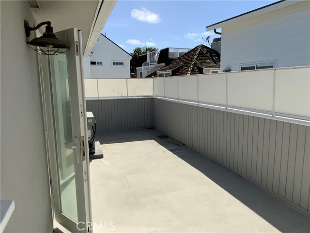 Detail Gallery Image 38 of 57 For 2137 Channel Rd, Newport Beach,  CA 92661 - 4 Beds | 2/1 Baths